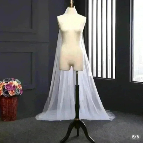 New Veils, White or Ivory - Picture 9 of 16